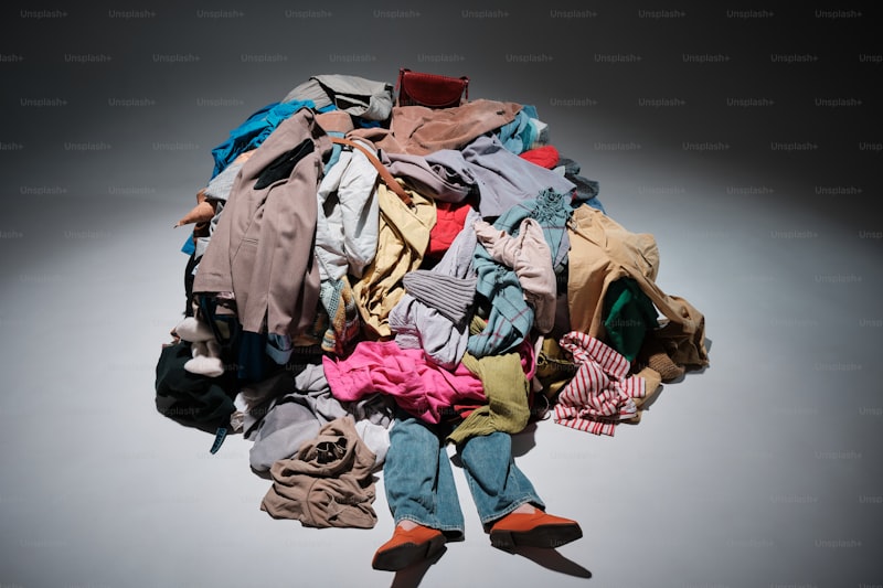 Sustainable Fashion: Renting vs. Buying - Making the Right Choice