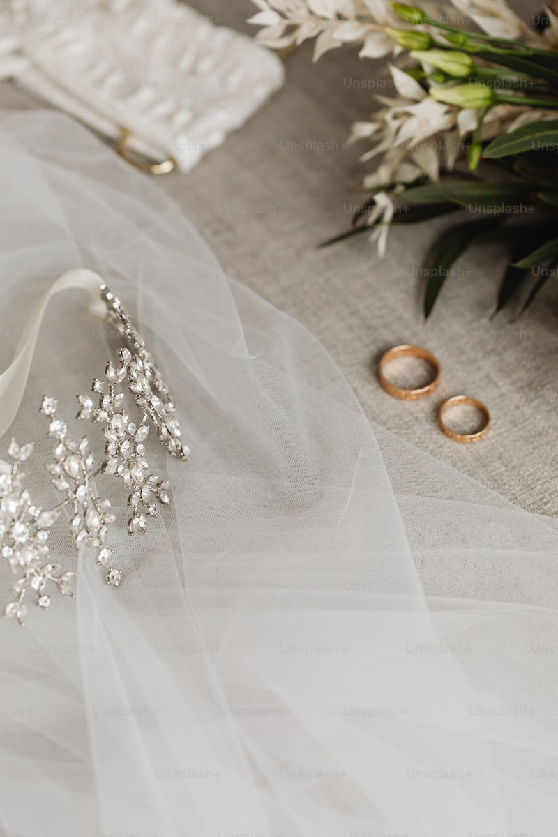 Exploring the Exquisite World of Wedding Brooch Styles