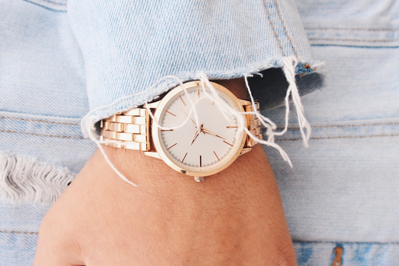 Discover Vintage-Inspired Wrist Adornments for Timeless Elegance