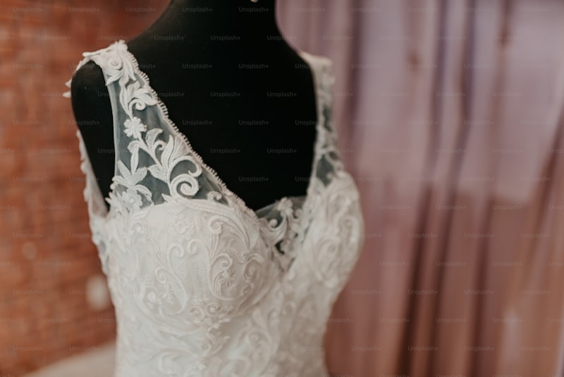 Embrace Elegance: The Allure of Ivory Black Wedding Dresses