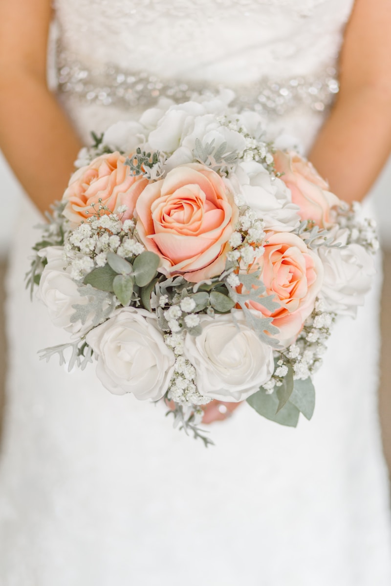 Creating a Color Story for Your Wedding: A Comprehensive Guide