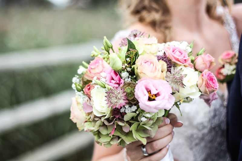 Floral Fancies: Accessorizing Weddings with Nature