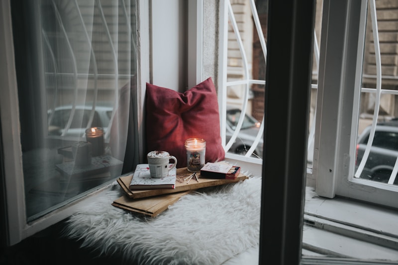 Crafting a Dreamy Evening Ambiance: Transform Your Space into a Relaxing Retreat