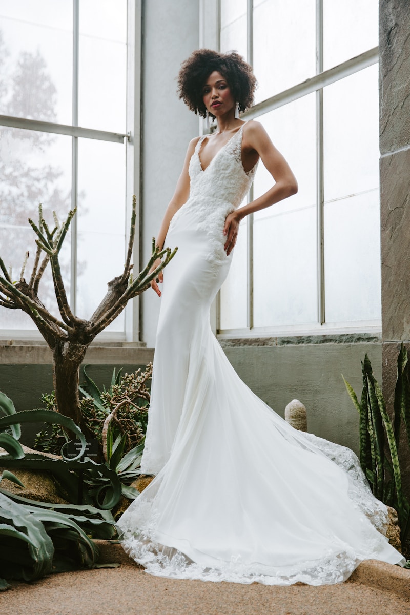 Sashes that Define a Bridal Silhouette: Elevate Your Wedding Gown Style