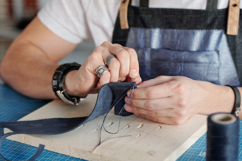 Understanding Artisanal Glove Craftsmanship: A Timeless Skill