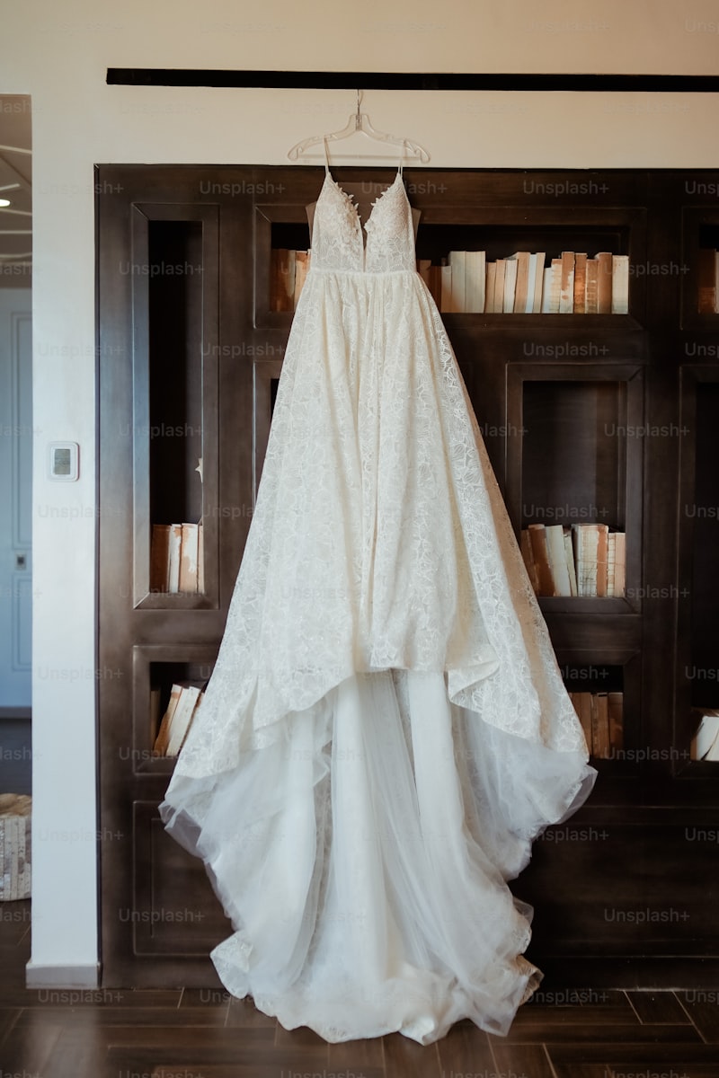 Exploring the Elegance of White African Wedding Dresses