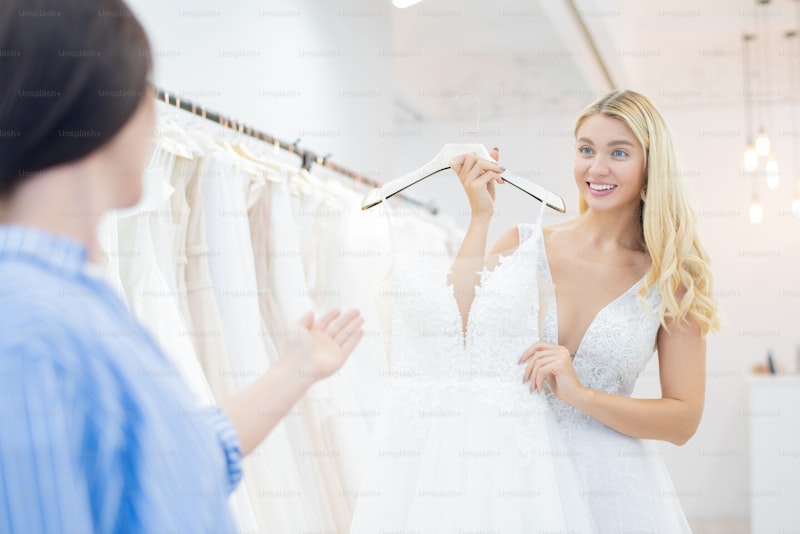 Creating a Bridal Shopping Checklist: Your Essential Guide to a Stress-Free Wedding