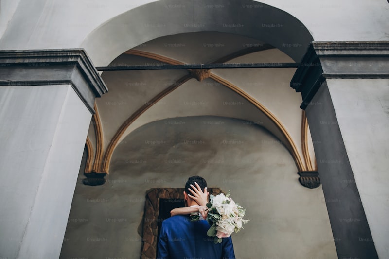 Captivating Driftwood Arches for Weddings: A Trendy Choice for Your Big Day