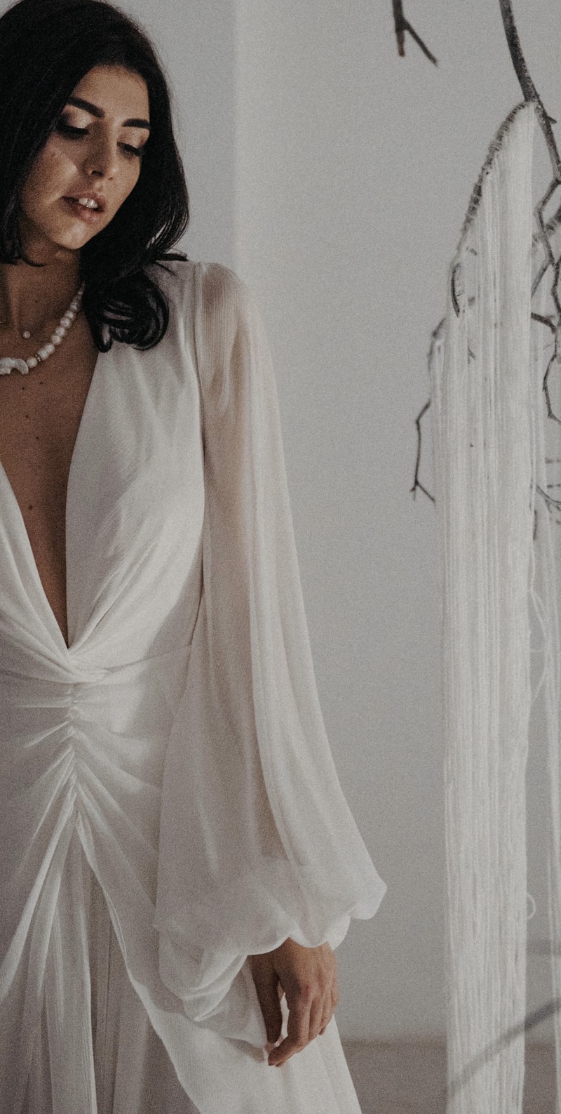 Luxury vs. Budget Wedding Gowns: A Comprehensive Guide to Choosing the Perfect Dress