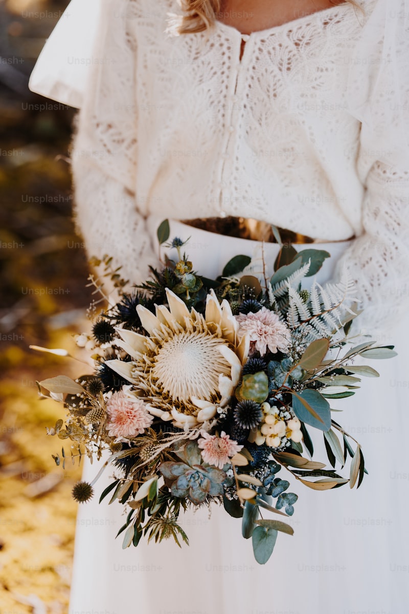 Embracing Elegance: A Complete Guide to Nature-Inspired Bridal Accessories