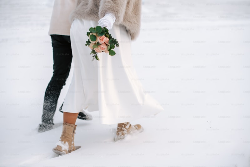 What to Wear Over a Dress When Attending a Cold Wedding