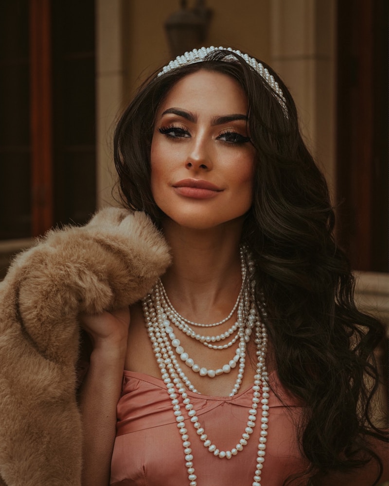 Discover the Timeless Elegance of Classic Pearl Hair Accessories