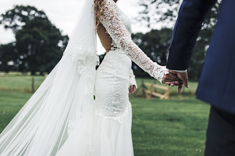 Luxury vs. Simplicity in Wedding Dress Design: Finding Your Perfect Style