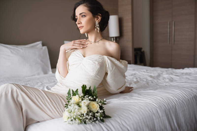 Luxury Necklaces to Elevate Wedding Fashion: A Complete Guide for Bridal Elegance