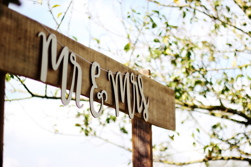 Sentimental Wedding Tokens to Cherish: Treasure Your Love Forever