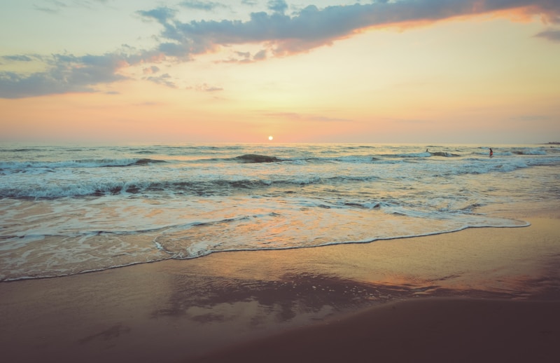 Transform Your Special Day with a Rustic Beach Reception: Tips and Ideas