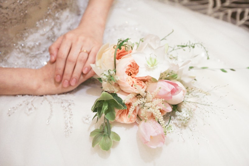 Elevate Your Wedding Aesthetic with Romantic Floral Accessories