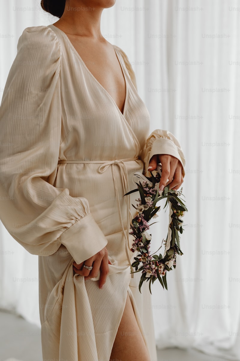 Artful Simplicity in Wedding Gowns: Finding the Perfect Balance for Your Special Day