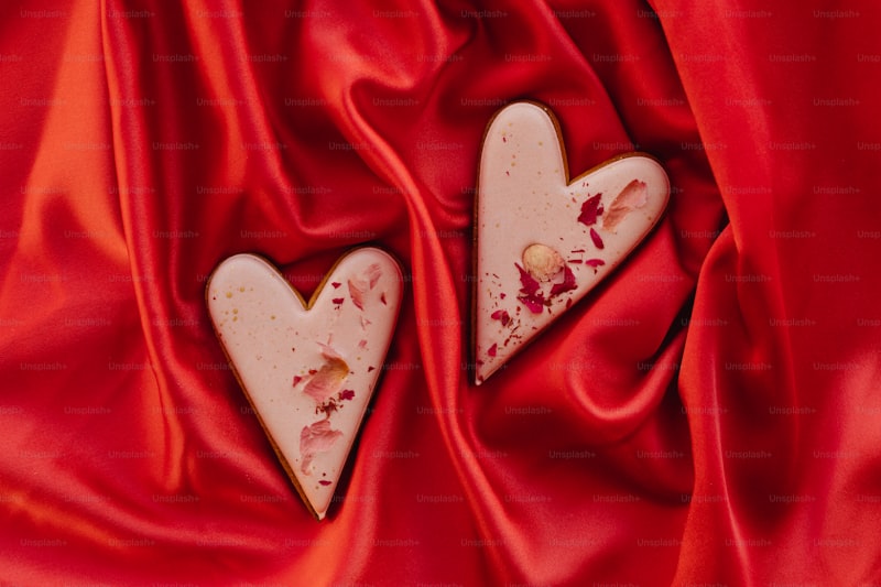 Brooches as Symbols of Love: A Timeless Expression of Affection