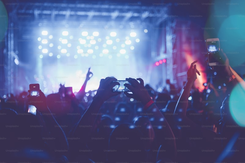 Experience Live Music in Unique Venues: A Comprehensive Guide