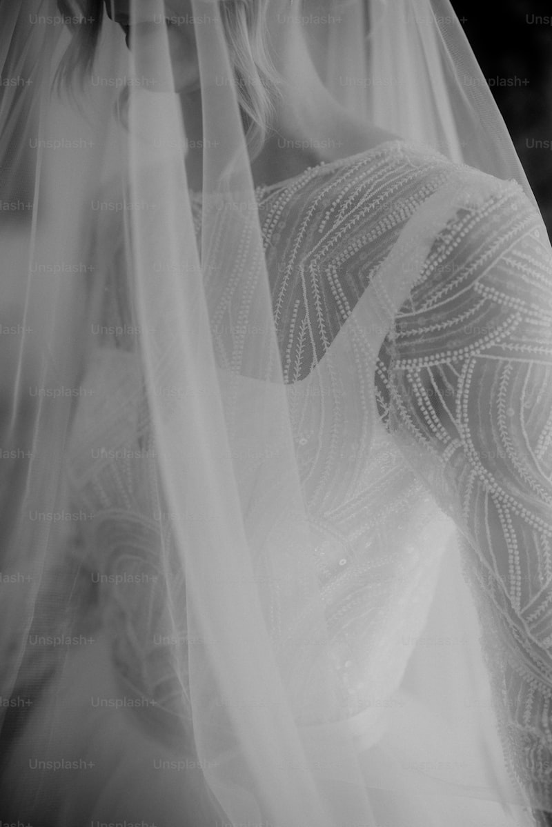 Discovering the Symbolism of Veils in Weddings: Tradition and Meaning