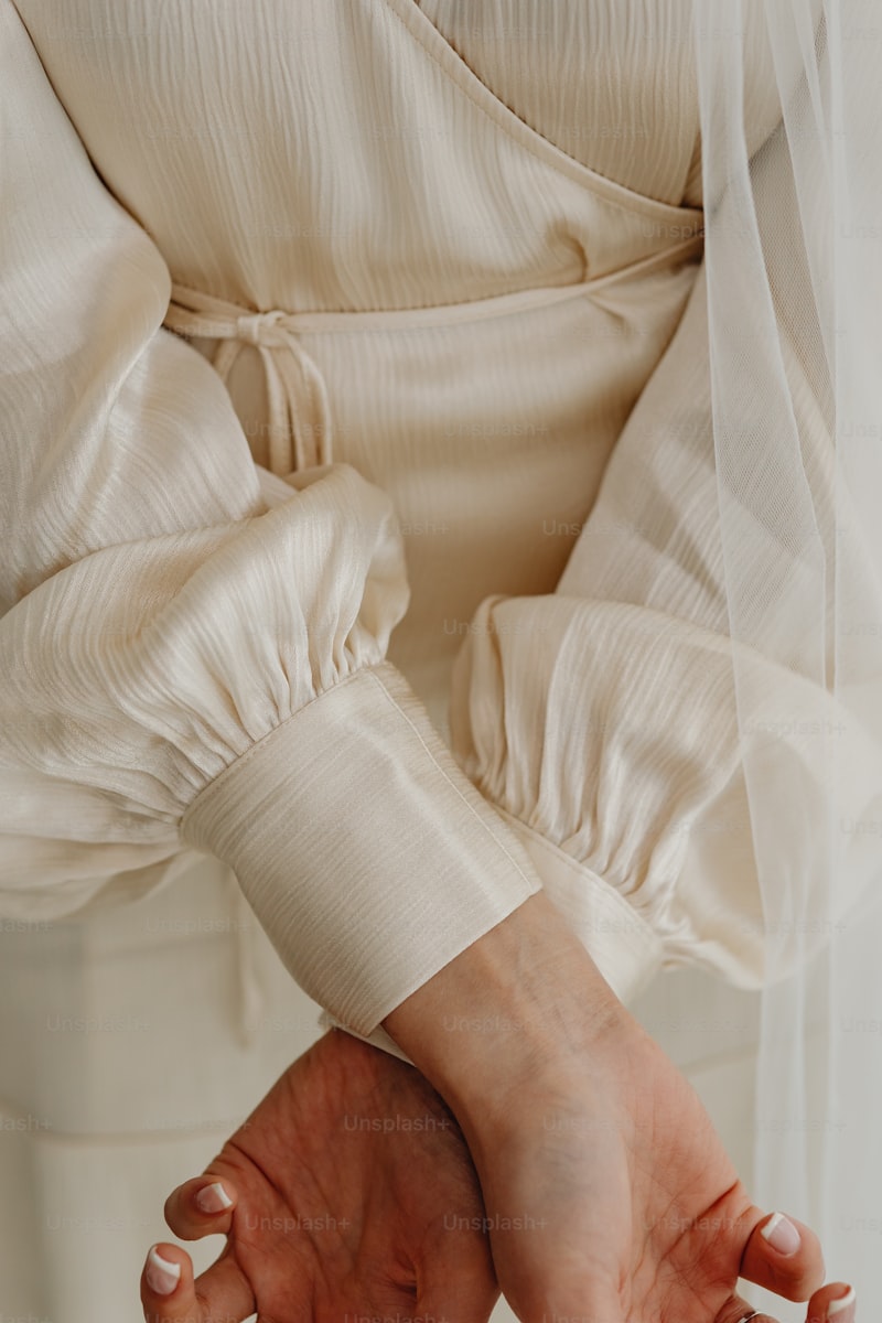 Statement Sleeves: A Trend for Long Sleeve Wedding Dresses