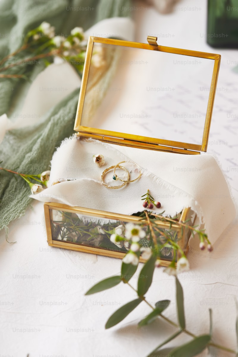 Exploring Minimalist Bracelet Trends for Nuptials: A Modern Touch to Wedding Fashion