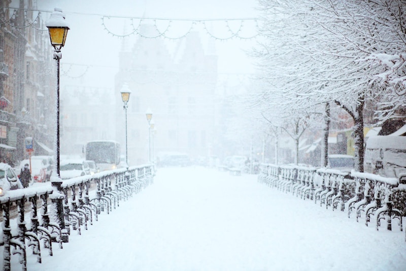 Celebrating Love in the Cold: A Guide to Cozy Winter Romance