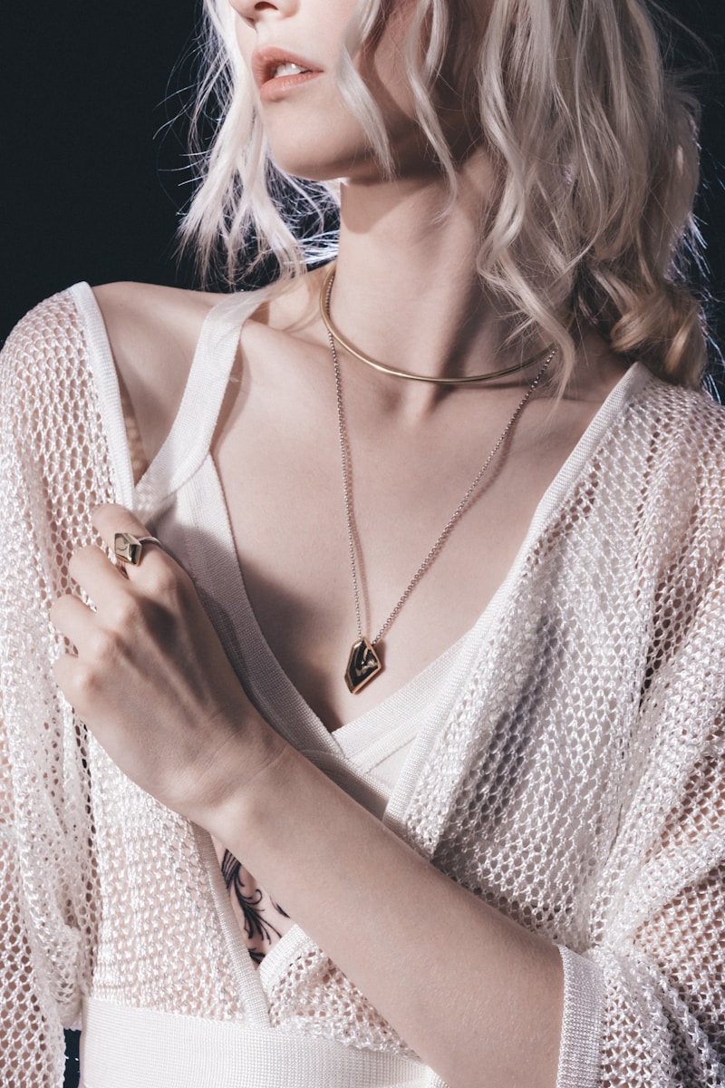 Ethically Sourced Jewels for the Conscious Bride: A Guide to Sustainable Luxury