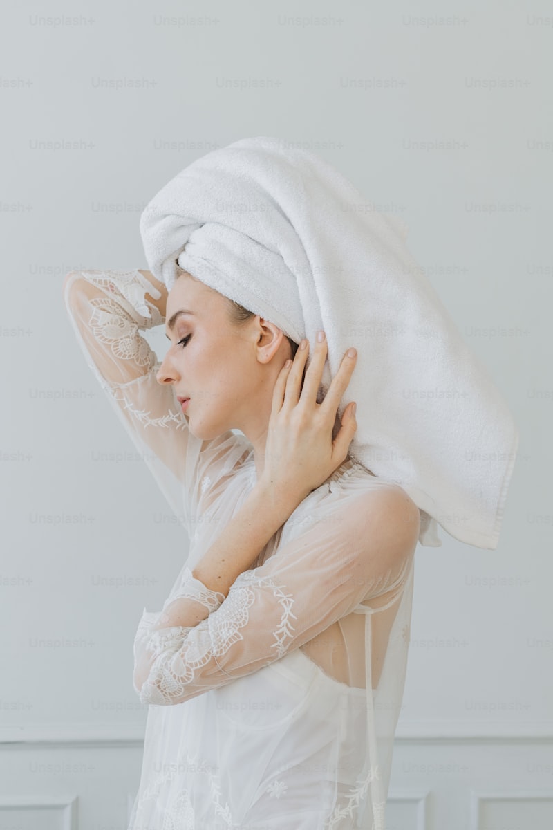 Creating Layers with Veils: A Comprehensive Guide to Stunning Layered Looks