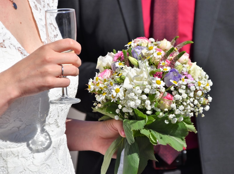 Exploring Floral Elements in Bridal Accessories: A Complete Guide