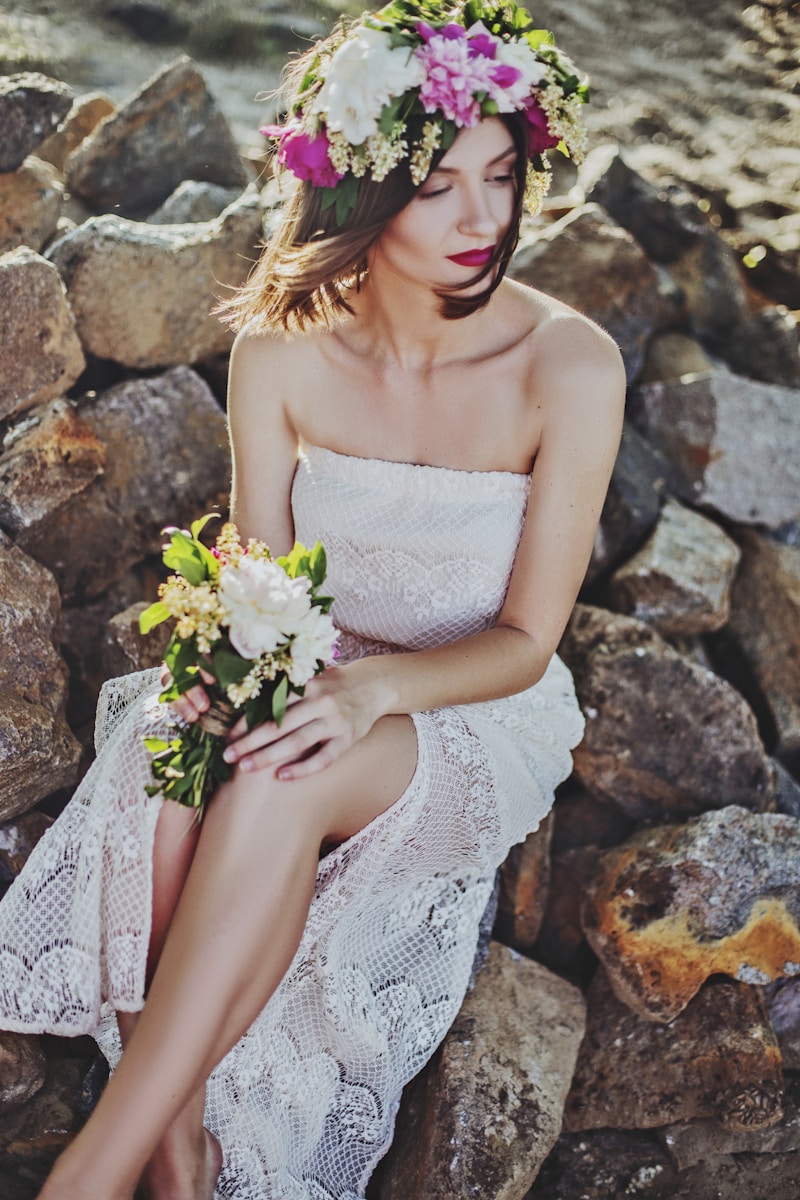 Stunning Beach Wedding Lace Looks: A Guide for Your Dream Ceremony