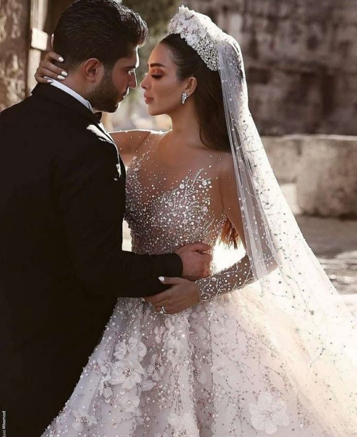 Embrace Elegance: The Ultimate Gothic Romance Wedding Attire Guide