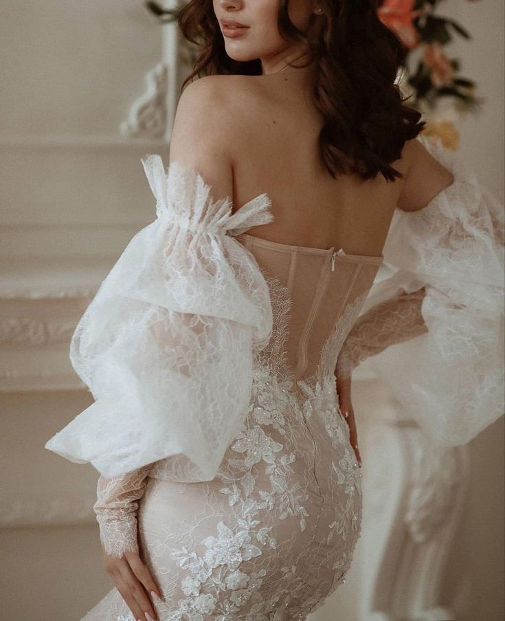 Discover the Beauty of Trendy Short Tulle Wedding Dresses