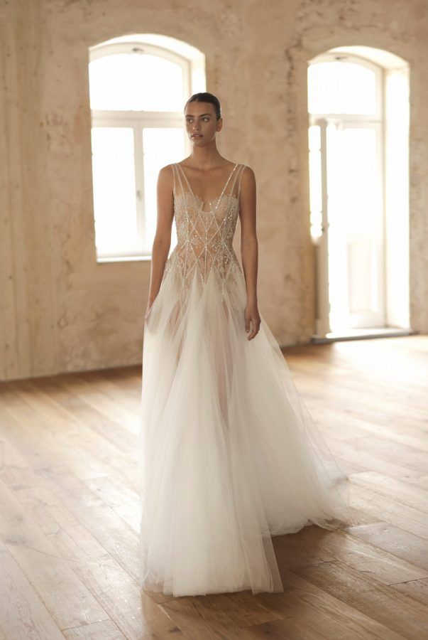 Discovering Tailored Wedding Dress Silhouettes: A Perfect Fit for Your Special Day