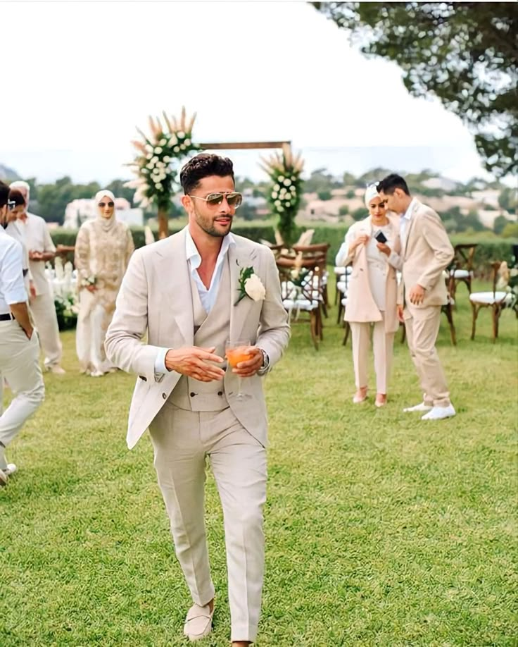 Unconventional Modern Wedding Looks That Will Make Your Special Day Unforgettable